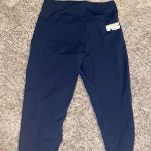 F45 capri leggings